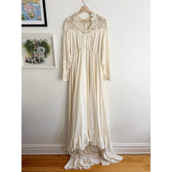 Vintage 1970's Ivory Cream Lace Wedding Dress Size Medium - Picture 1 of 10